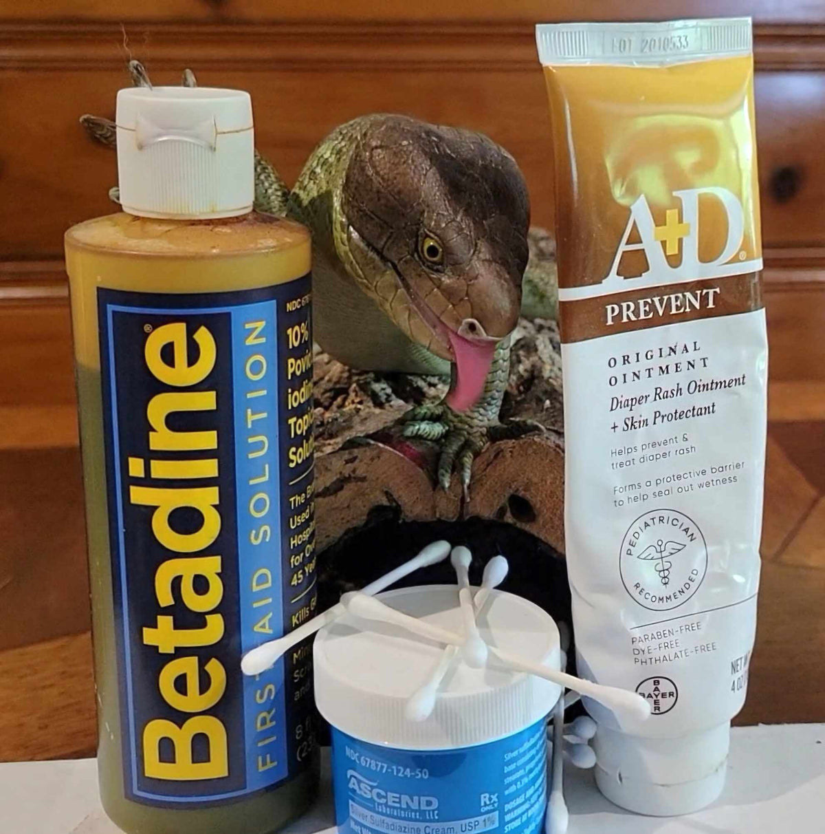 Reptile And Amphibian Emergency Aid Kits photo